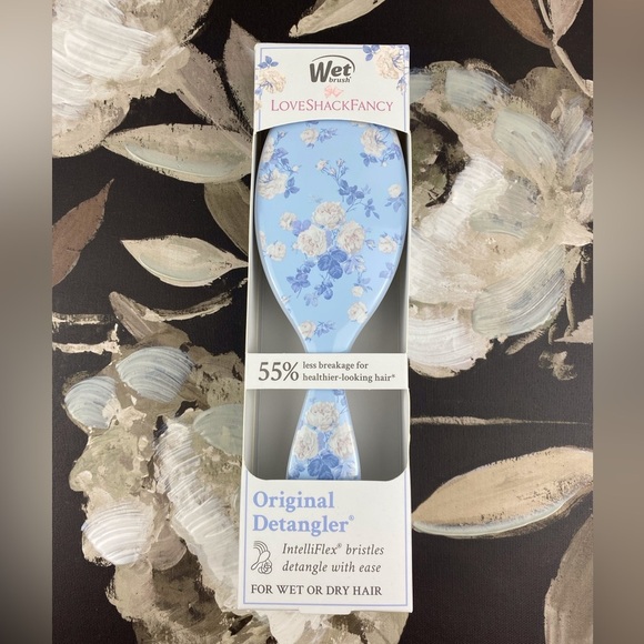 NIB LoveShackFancy X Wet Brush Original Detangler in Everblooming Rosettes. - Picture 2 of 14